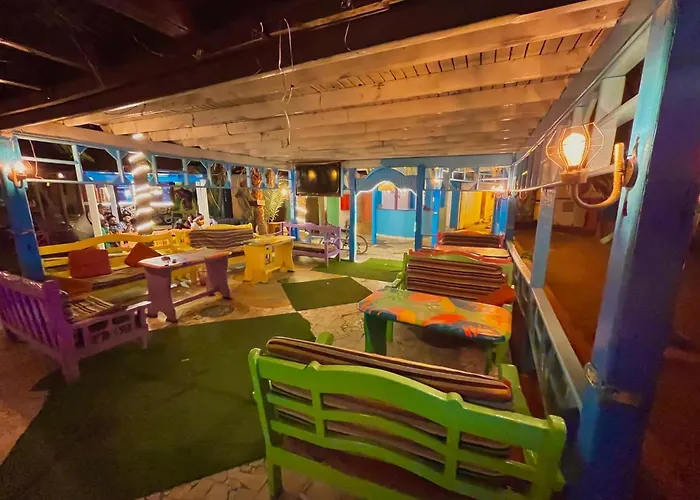 Bishbishi Camp Hostel